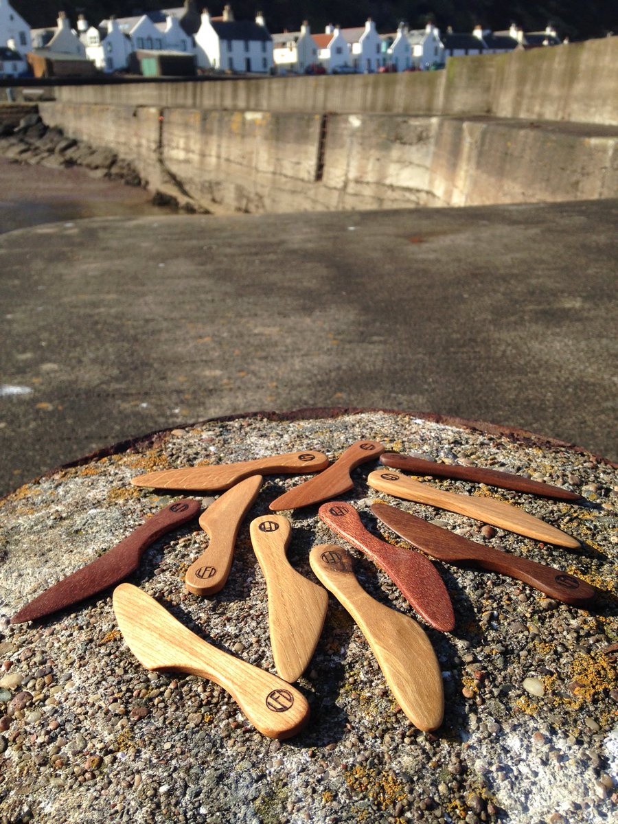 louisecforbes's tweet photo. @achrisevans So pleased you are chatting about hand carved wooden spreaders! spoons and spreaders are my thing! https://t.co/fOmH73n8MV 😁 https://t.co/3Y5lojOFbS
