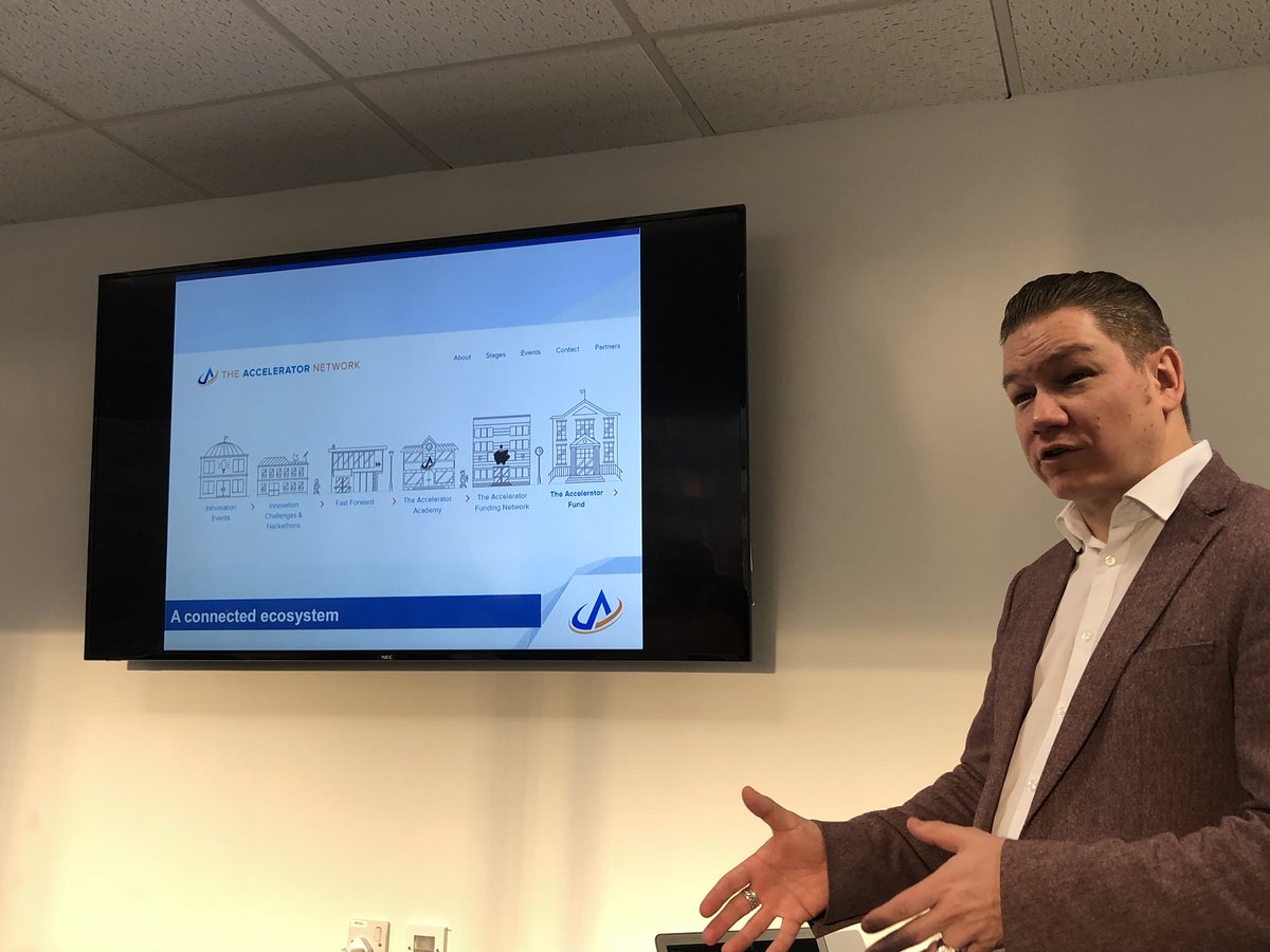 duncan_knight's tweet image. @ianmerricks1 explaining the @XLR8Ruk ecosystem #startup #IoTAccelerator @eagle_labs_cdf