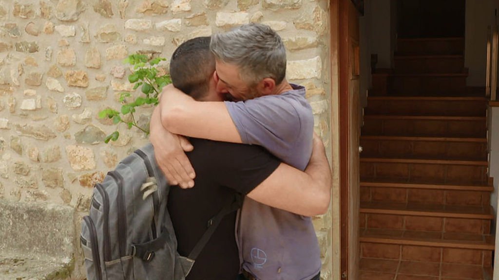 Fernando y Facundo, una despedida llena de emoción 😭bit.ly/2AOp83a