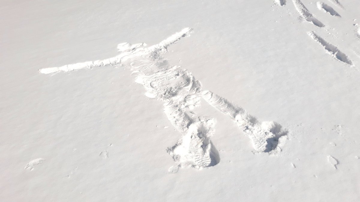 newjjun's tweet image. 첫눈~~~^
옛 생각에 잠시^~