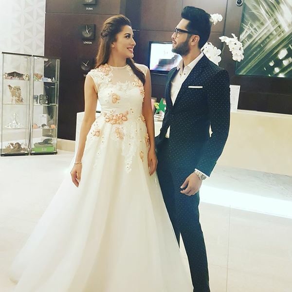 TheFlamboyance's tweet photo. #ActorInLaw couple is back with another project.
@loadwedding26 
#FahadMustafa #MehwishHayat #Lollywood #PakistaniCinema #AboutPakistan #AboutPakistanMagazine https://t.co/acJ1taWM53