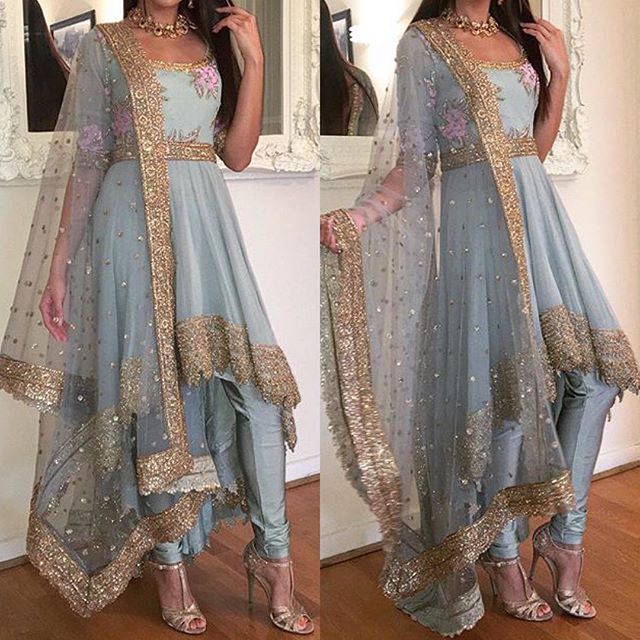 styleglows's tweet photo. Follow @styleglowofficial for more #styleglow #pakistanibride #pakistanibridal #lehenga #croptop #lehengas #pakistanidresses #gown #formalwear #shaadiseason #desibridal #asiandresses #WeddingDresses https://t.co/QwZXLCFVLd