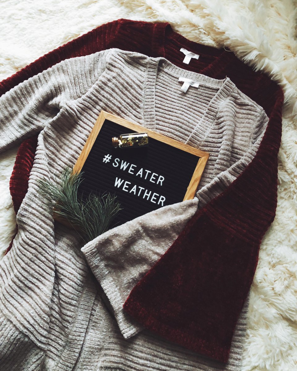 Fashionable_Pri's tweet photo. New sweater roundup is on the blog!  You can shop my favorite letter board here: https://t.co/ERcbiY3f18 https://t.co/XH7ZupZXOK