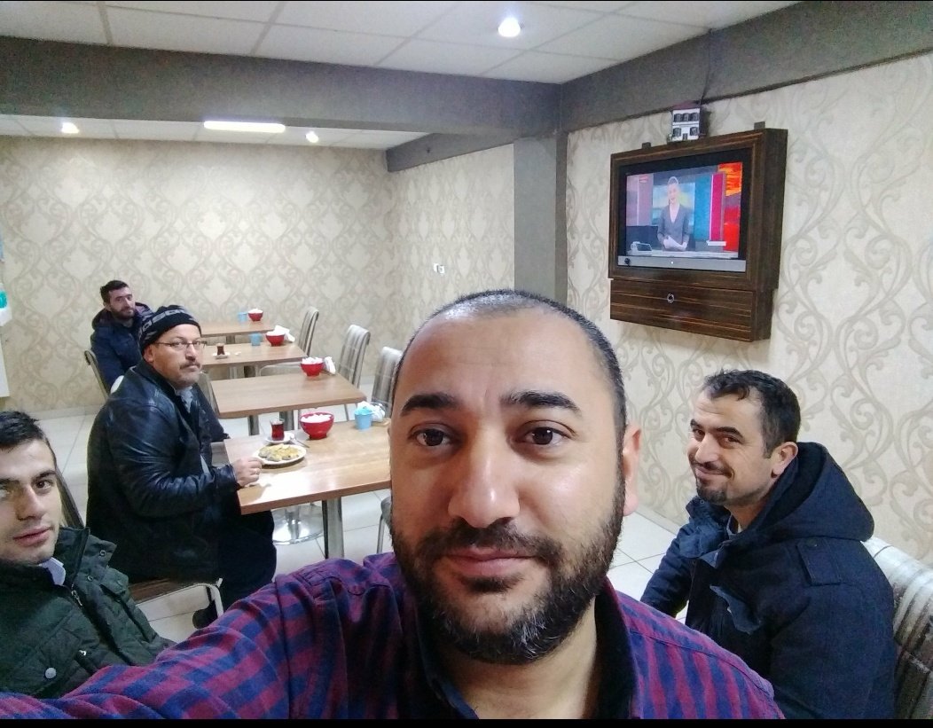 ahmetc41's tweet photo. @trtdunbugun biz sizinleyiz her sabah 😊😊 https://t.co/q6tMnuqmTk