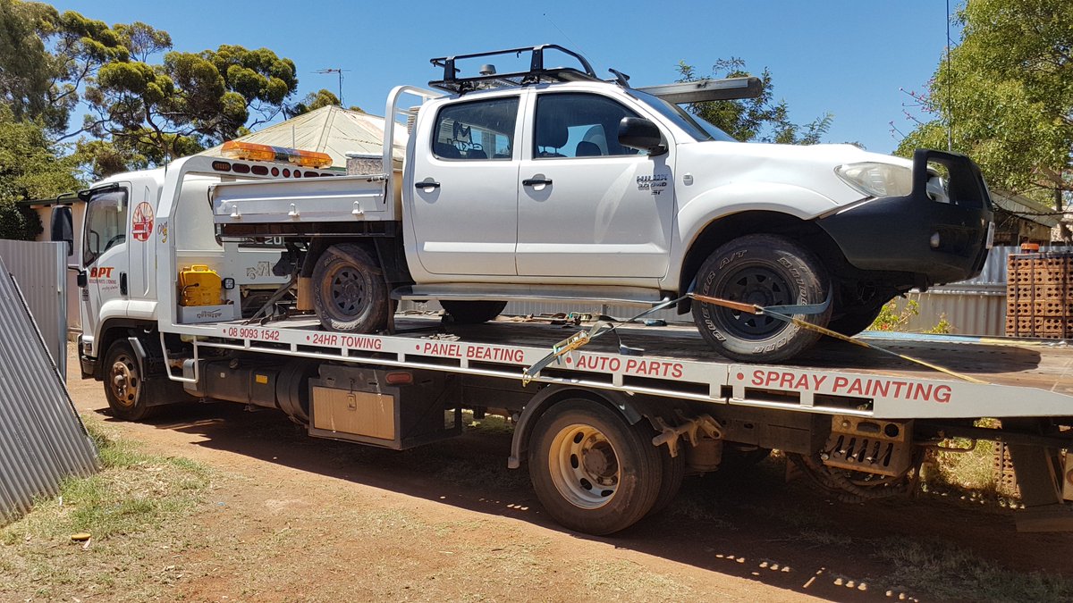 CoolgardiePol's tweet photo. 24y/o Coolgardie man failed to comply with surrender notice, so we 'surrendered' it on his behalf. 28 day impoundment and summons in post. #PD15939 #coolcops #fb https://t.co/iC8s1BudFQ