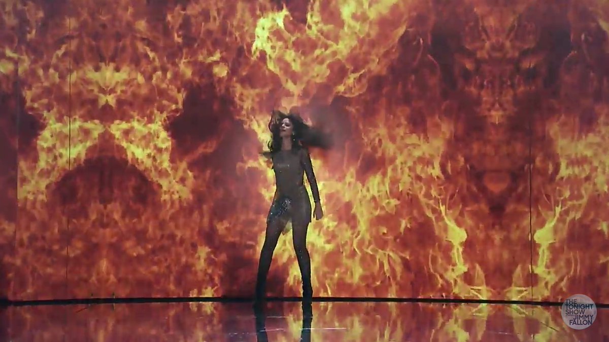 heartlesskarlaa's tweet photo. Si así te reciben en el infierno quiero ir ya 

#CAMILA https://t.co/yzsVGqyZ8k