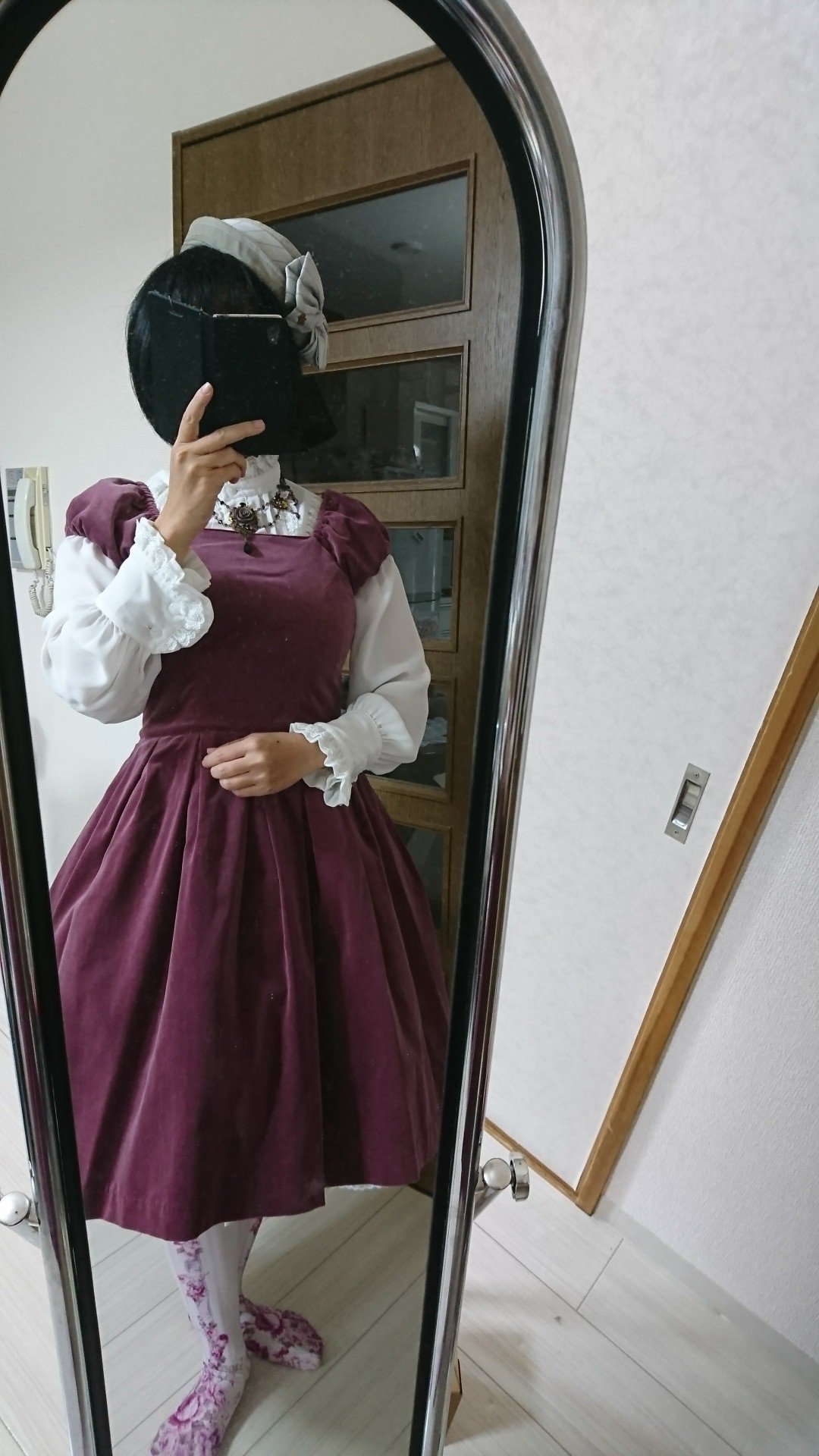 みちよ 画像専用 オデットワンピースのヘリオトロープ ヘリオトロープはメイデンのイメージカラーな 感じで大好きです たまたまですが アノンハットさんのハットとオデットの後ろ編み上げのリボンの色が同じだったので このコーデお気に入り 薫乃園