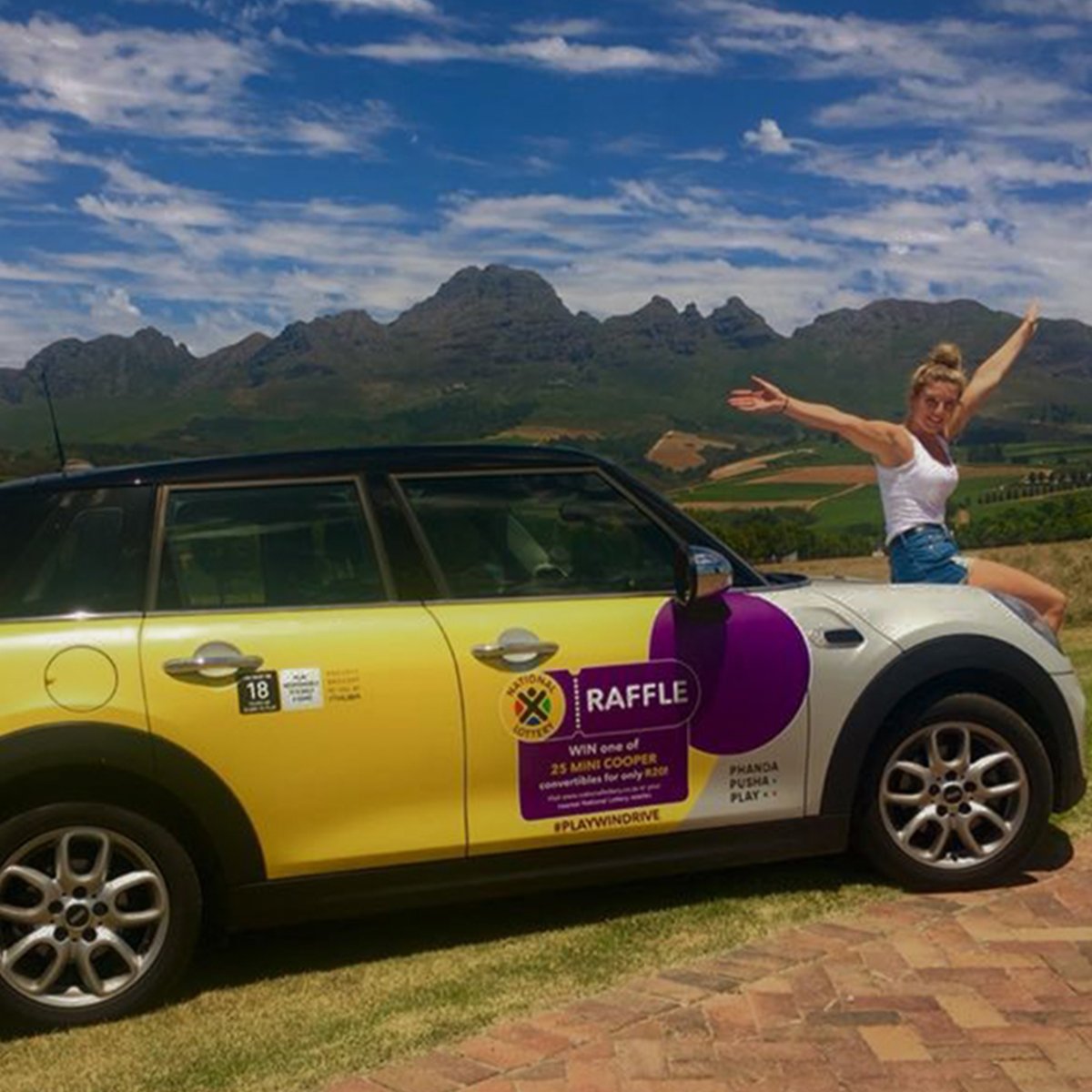 theSALTrewards's tweet photo. What better way to promote the #MINIRAFFLE in December and the chance of winning an actual Mini than using people who love driving one! ๐ These Mini drivers got to #EarnExtraCash and you could too (any car welcome)! REGISTER on https://t.co/n0bvXXKTyQ! https://t.co/qtmRmKE1MR