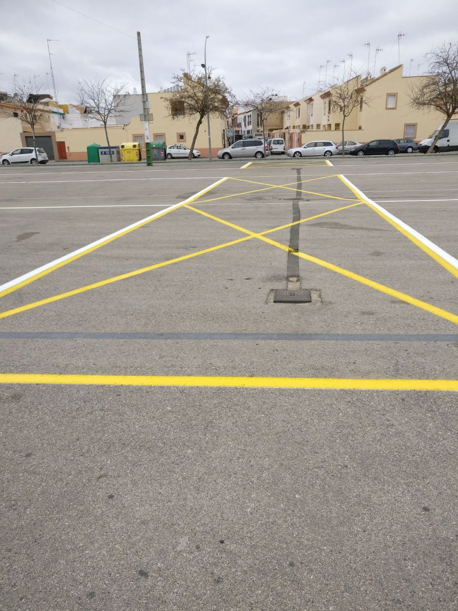 lavozdeutrera's tweet photo. El pasado día 3 se estrenó la nueva reorganización del Mercadillo de Utrera

https://t.co/BmBXZ3J0aq https://t.co/AxFxFGHYau