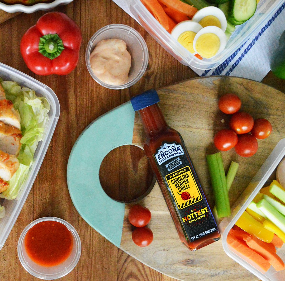 EnconaOfficial's tweet photo. Our #CarolinaReaper sauce is here to heat up your post-workout snack! RT if you’re ready to feel the heat! 🌶️🌶️🌶️ #RespectTheReaper https://t.co/7USPz5Qos3