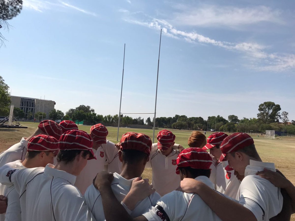 KingEdVIISchool's tweet photo. #RedRespect @KingEdVIISchool 1st XI wear black bands today in respect & remembrance of our #redbother Jared Erasmus who sadly passed away this week #RIPJared #sonofthisplace #redforever❤ minute of silence🙏#redfamilystrong https://t.co/V9jha7hg3E