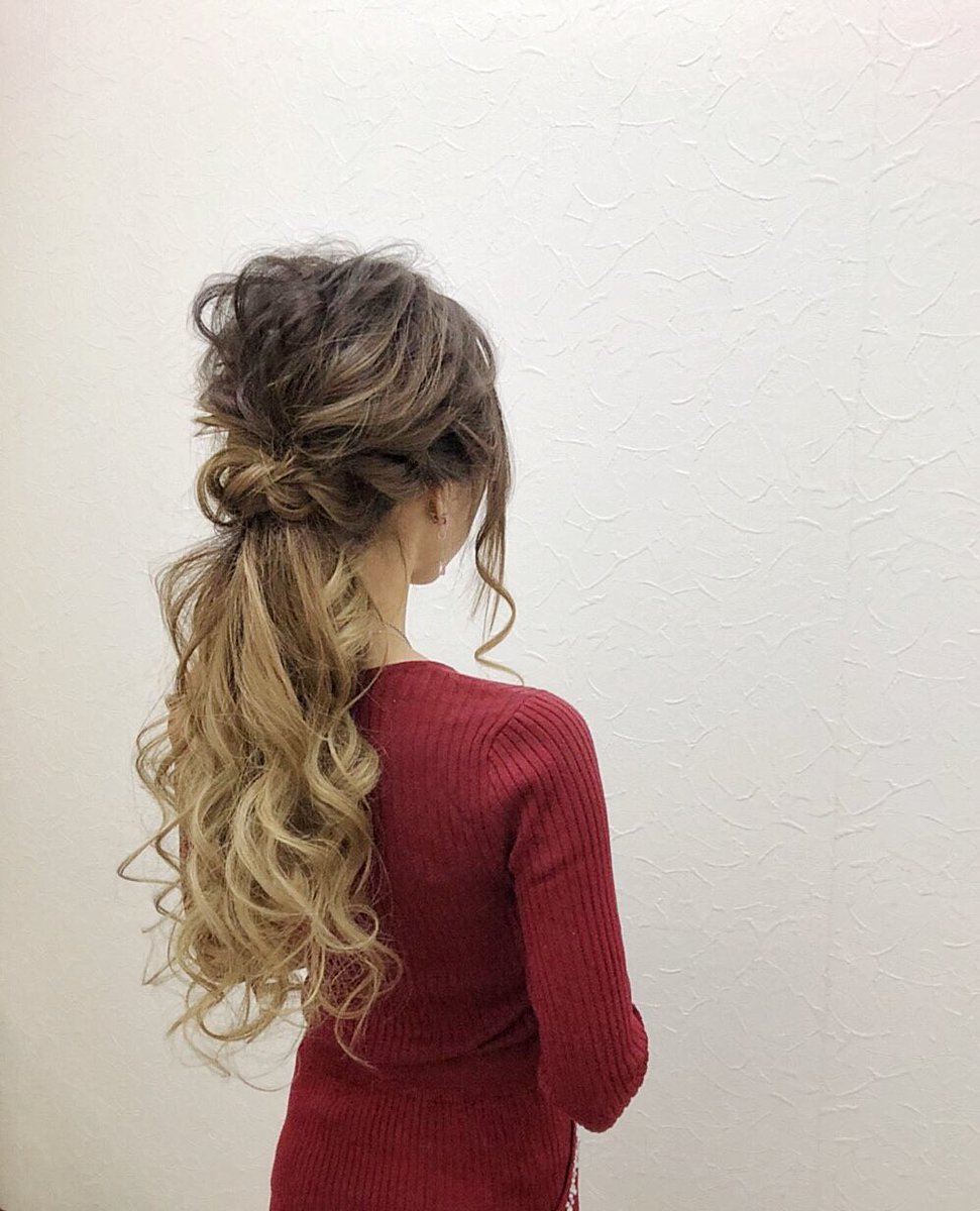 MoonLotus61's tweet photo. ヘアセットのお客様💋
クルクルに巻かずナチュラルに
巻く事がポイント🤭🌟
#松山 #美容室 #moonlotus
#JHSS #ヘアセット #エクステ
#3Dカラー #外国人風カラー https://t.co/ZXO6bwq5ml