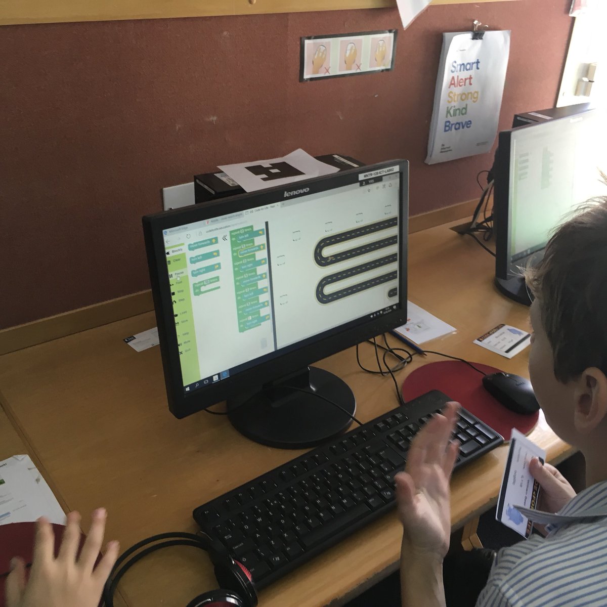 JESSICTDept's tweet image. @JESSJumeirahYR5 are learning about repeat functions using the amazing #rapidrouter #jessdigital #ipaded