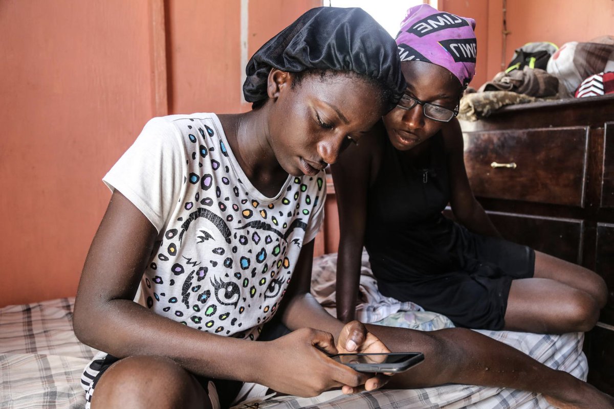 UReportGlobal's tweet photo. Seven bold #volunteers answered 8000 questions during Hurricane #Irma in a matter of days via #UReport 

Read the account of @UNVolunteers who worked tirelessly w @UReportGlobal and @uniceflac to answer critical questions during the storm. https://t.co/d1PeE9w6FK https://t.co/COCFa2c55v