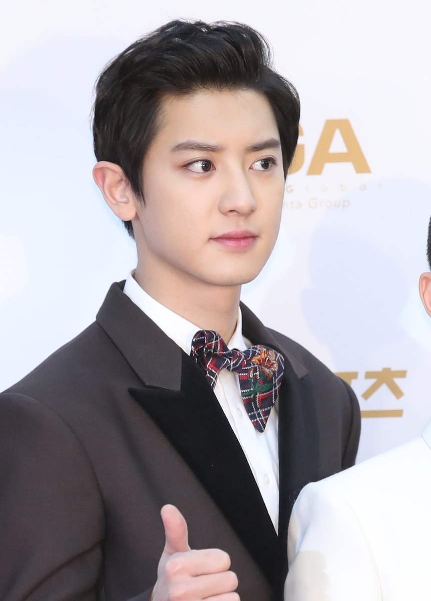 BESTFRIEND__92's tweet photo. 180111 GDA Red Carpet #EXO #CHANYEOL 
วันนี้พี่ชานยอลหล่อมากๆเลยค่ะ ฮืออ ㅠㅠㅠㅠㅠㅠㅠ https://t.co/lhJr4yjrHB