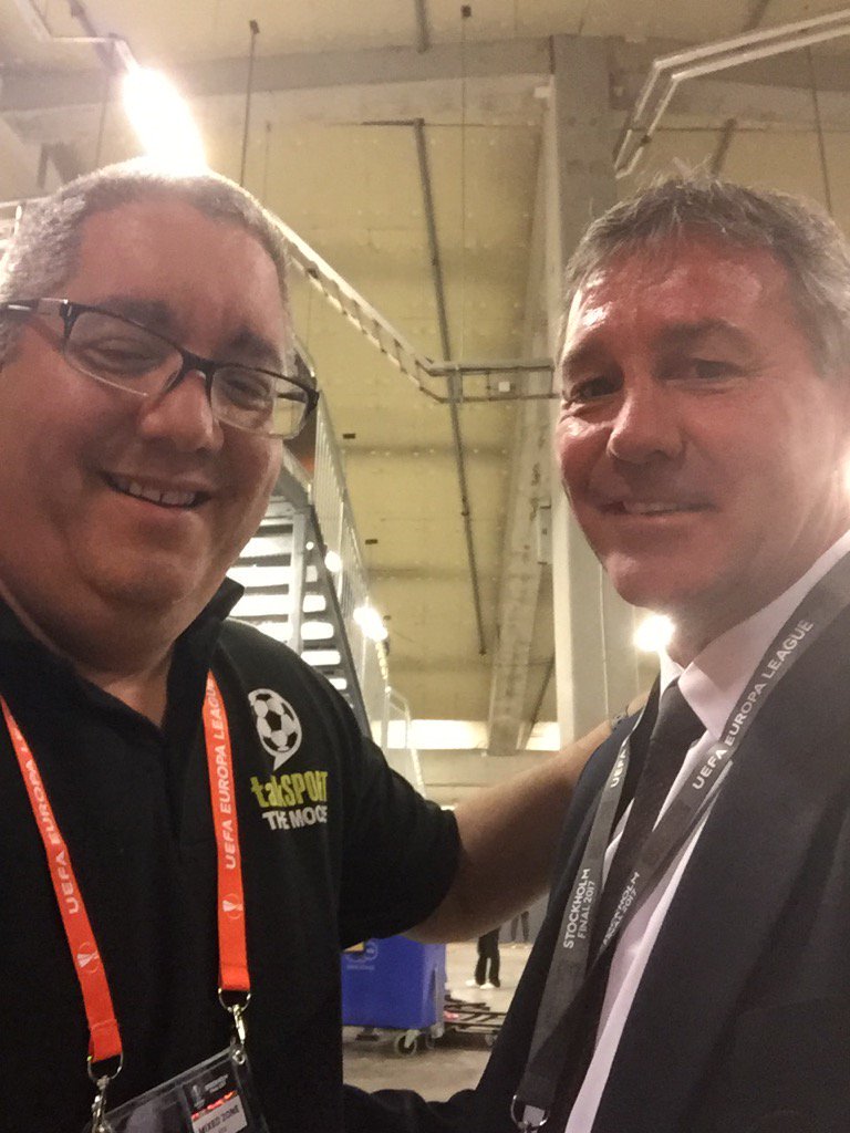 Happy 61st Birthday to legend Bryan Robson, have a great day my friend 