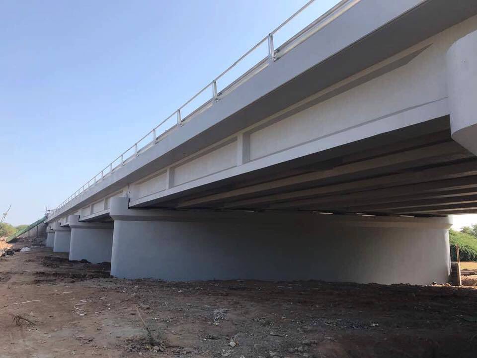 Ilyasdawaleh's tweet photo. Après des lourds travaux, Très heureux de savoir que le Pont d’Ambouli sera de nouveau ouvert à la circulation.Les habitants de Balbala seront très soulagés et je m’en félicite. Bravo à mon collègue Med Abdoulkader des Transports ainsi que son équipe, en particulier Direction ADR https://t.co/muT20jwc4c