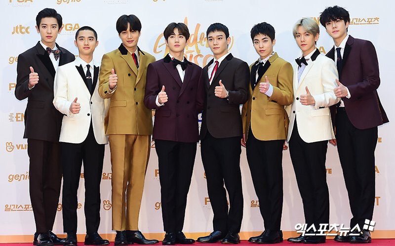 icexo9's tweet photo. Baru aja td bilang ke tmen
"Eh exo gada jadwal ya? Kgn deh"
Eh trnyata #2018GDA skrg(:
@weareoneEXO #EXO #EXOL #iHeartAwards #BestFanArmy https://t.co/BxnZNCLo6N
