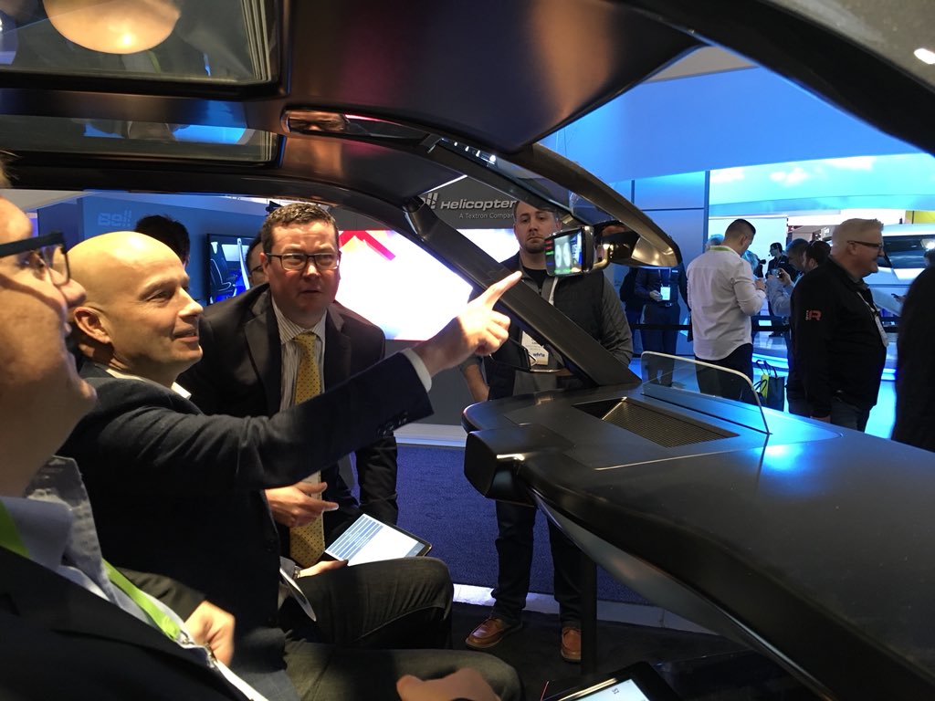FingerprintCard's tweet photo. Looking at the demonstration and signing the contract! #activeiris https://t.co/I4OOg0xueg