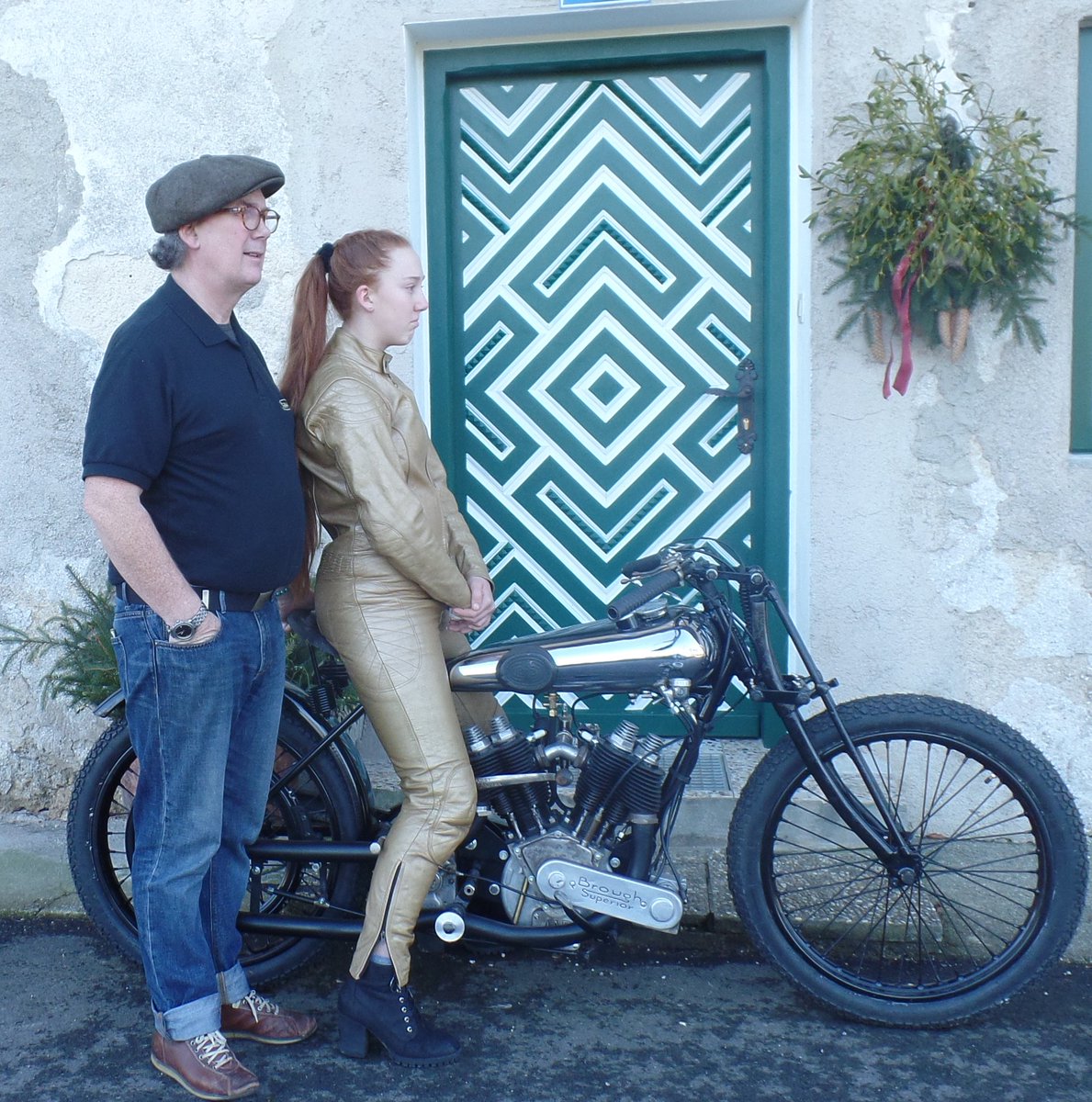 britishonly1's tweet photo. #markupham #broughsuperior #viktoriaupham https://t.co/vqeP4qF1D5