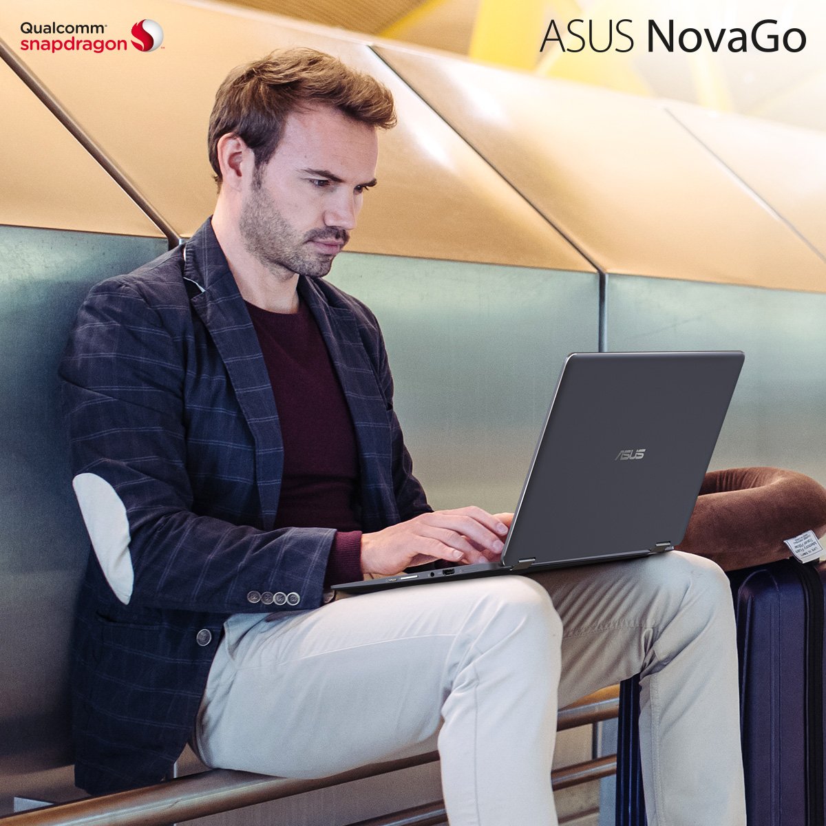 ASUS_za's tweet photo. Always on, ready for anything. The new #ASUS #NovaGo TP370, the always connected computing experience. #EdgeofBeyond https://t.co/XAIO3eul0D