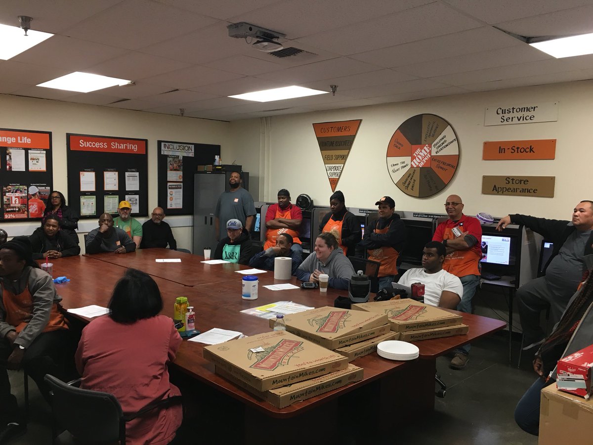 Freight team and inventory team enjoying the Same Page Late Night at 0657 @sanrafael_hd #1T1D