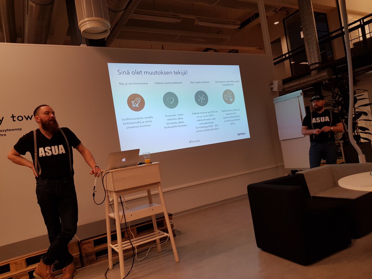 Tannikat's tweet photo. @AsuaRemontit varasti mun kalvot! #digitaltre mahtavaa #kierrätys #myynti https://t.co/RYVKSzEw7V
