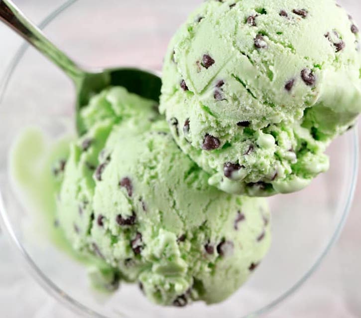 Say hello to <a href="/Mamooicecream/">Mamoo.icecream</a>'s flavour of the month - Mint Choc Chip made from Goats Milk. #IceCream #PizzaBuzz