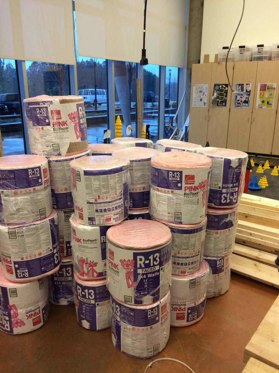 9DCSBuilders's tweet photo. We received a shipment yesterday afternoon! Building will start soon. #tinyhouse #engineering
#students https://t.co/uunnAkTHPU