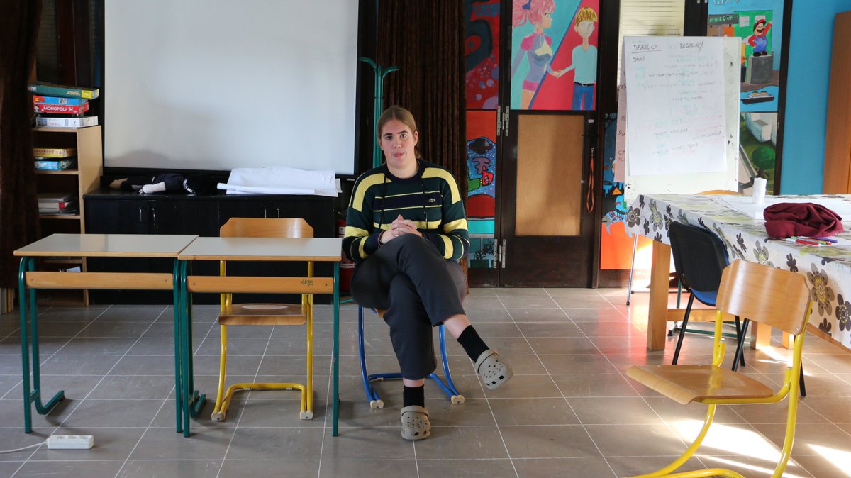 diStory_eu's tweet photo. Youngsters sharing their memories on Radovljica; mother's wedding, drinking coffee with grandparents ... Check out #diStory #Radovljica blog! >>> https://t.co/QOp0zXSD6v https://t.co/R5tSb4Ko8Y