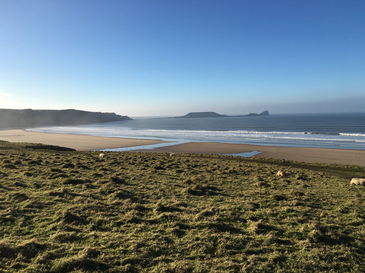 Nice view to have whilst installing an #airsource #heatpump @GowerNT <a href="/Daikinuk/">Daikin UK</a> <a href="/nationaltrust/">National Trust</a>