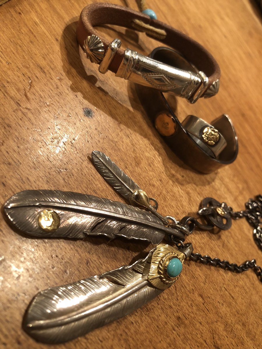 goros0312's tweet photo. 最近は抽選絶好調です🤩
今日はかなり早い入店でした♪

カンブレスを購入😳カッコいい〜です😎
銀爪も左向きがあれば欲しかったなぁ… https://t.co/WRzNBqUbCV