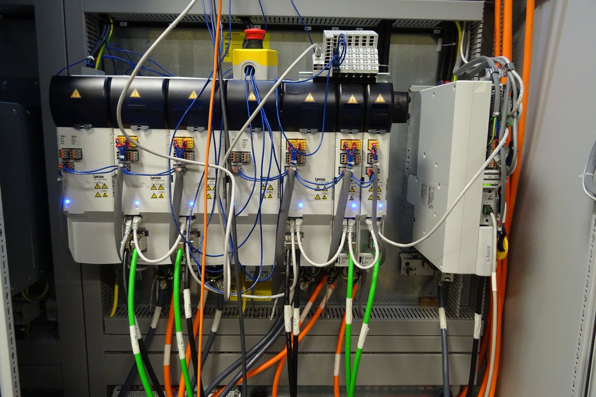 optimacs's tweet photo. @optimacs pre-site FAT this servo drives panel using hardware from @Lenze_Gruppe before installation on a SHM Variquik #printing press. With i700 / 9400 Highline drives &amp; safety from @SICK_de to comply with #PUWER &amp; #iso13849 it's high-performance with safety at the forefront https://t.co/K06VmkexZy