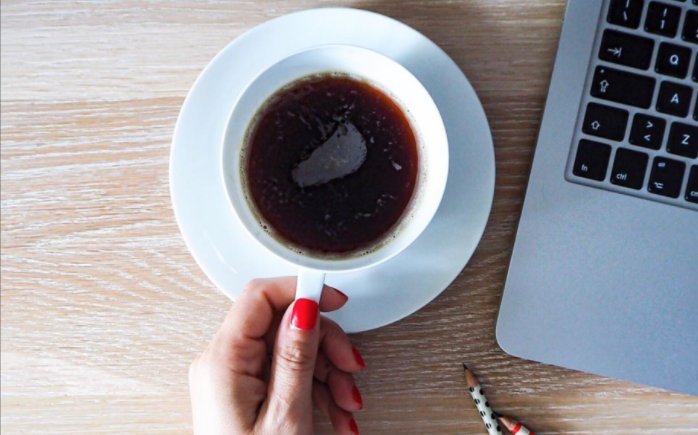 TheCihc's tweet photo. Il caffè è buono e ti rende bella https://t.co/gvXLSmJg0L via @glamouritalia #CihcBeauty #Beautytips #BeautyStories #BeautyReporter https://t.co/icP3PrN8Q9