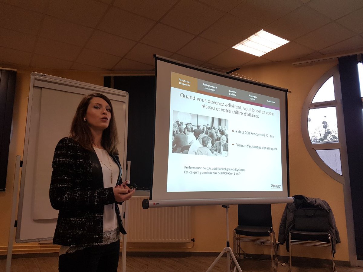 DynabuyIDFsud's tweet photo. @DynabuyIDFsud représenté par une de ses adhérentes @BlendedCom au @Le_Magellan pour présenter la meilleure solution qui aide les TPE_PME à performer ! Thème de la matinée : Tissez vos réseaux professionnels en 2018 #dynabuy #dynamisetonreseau https://t.co/gqAzp2rKdJ
