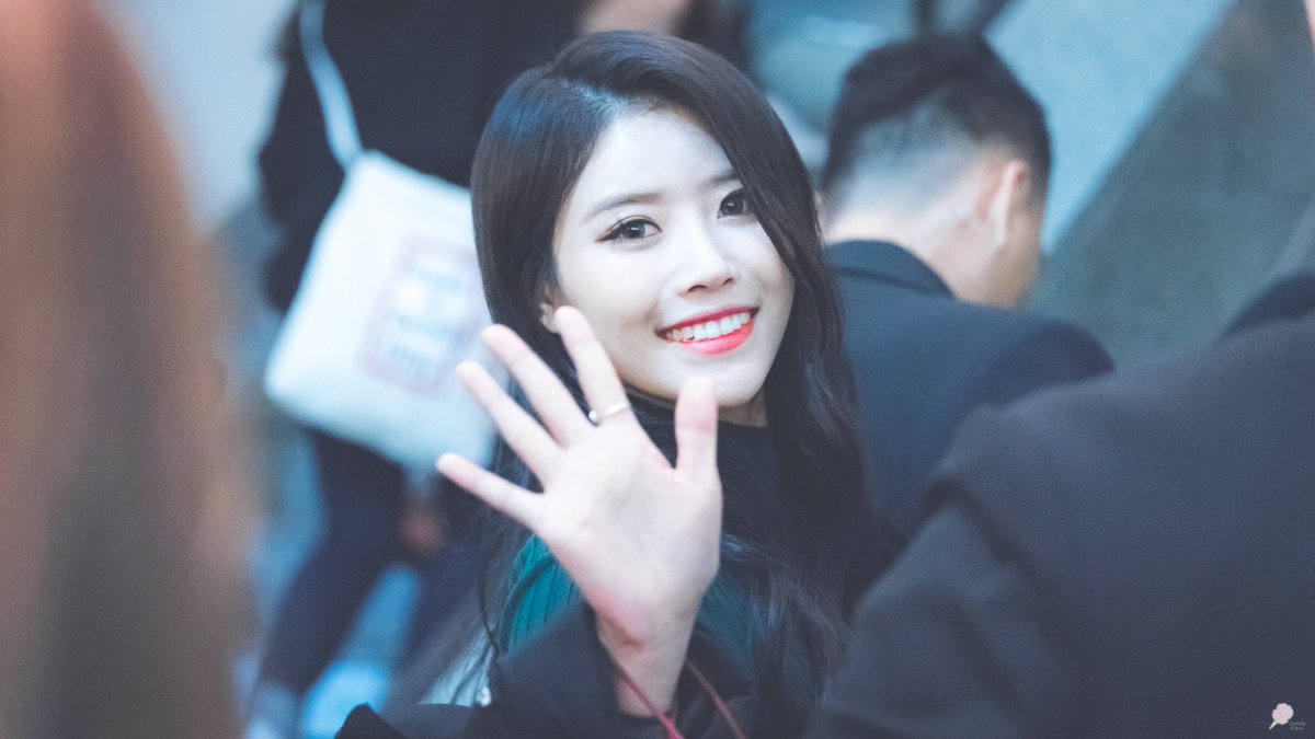 CandyFloss_lvlz's tweet photo. 171210 대만 타오위안국제공항 출국

#러블리즈 #Lovelyz
#유지애 #지애 #Jiae
#이미주 #미주 #Mijoo

영원히 사랑합니다💕💕 https://t.co/51RDcokMDF