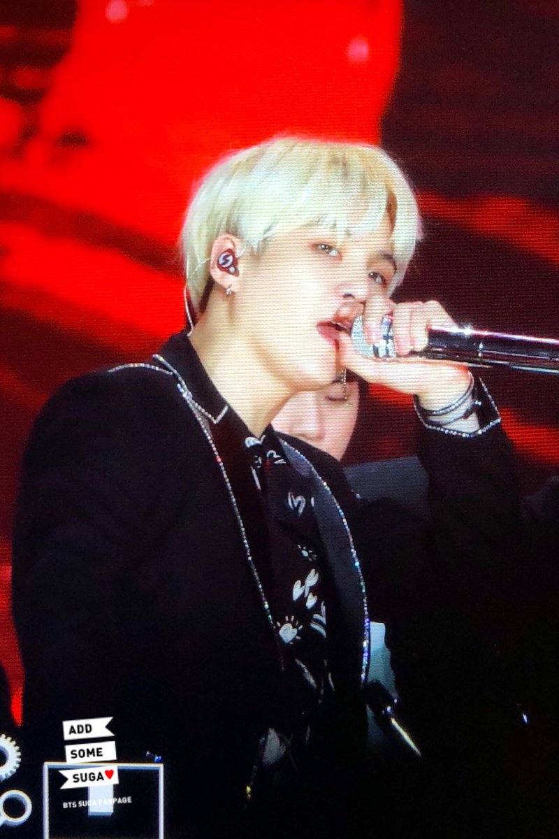 addsomesuga39's tweet photo. 180111 골든디스크 Preview #슈가
#방탄소년단 #SUGA #민윤기 https://t.co/URPxEcUDDV