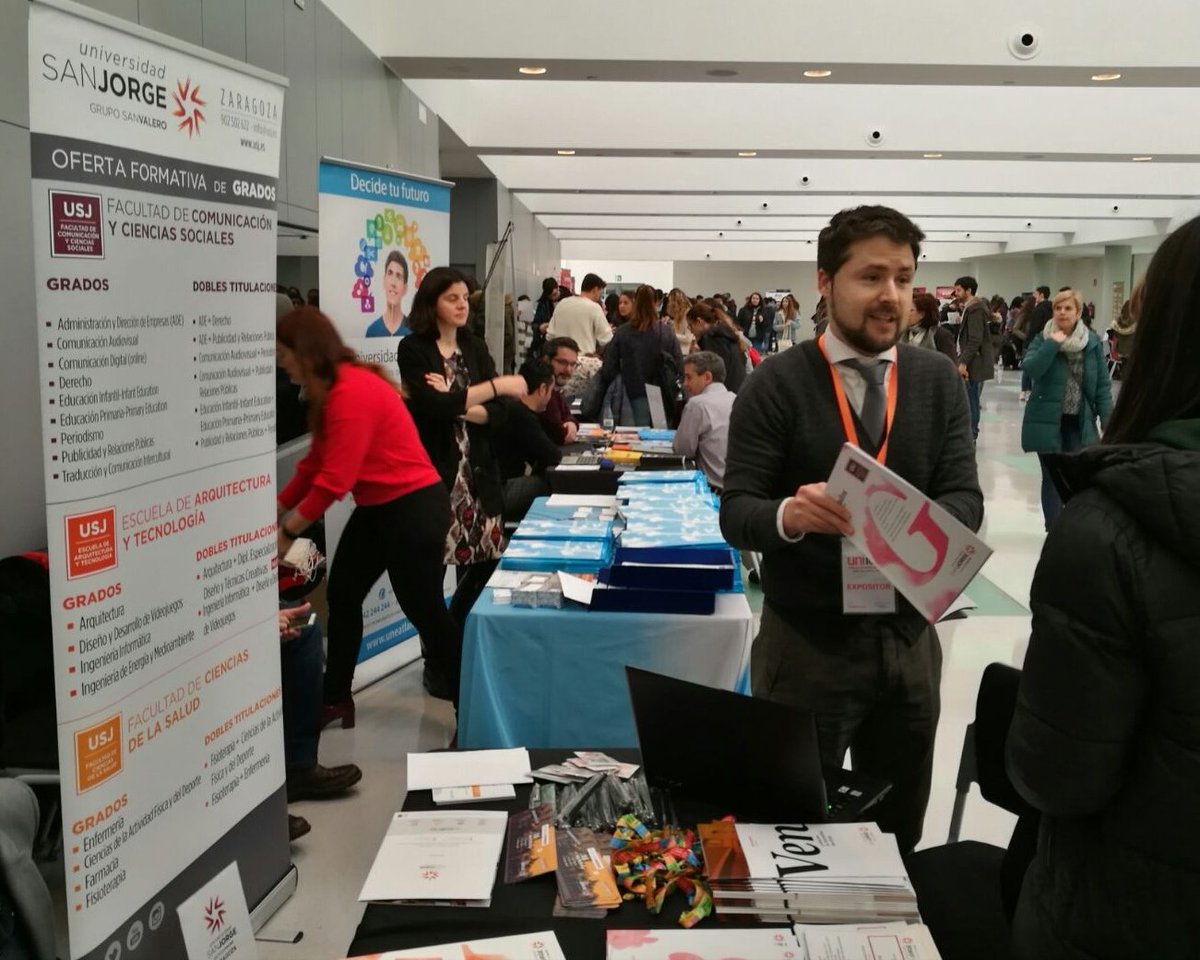 Hoy la <a href="/_usj_/">Universidad San Jorge</a> viaja a #Vitoria para atenderos en la feria #Unitour de información universitaria. ¡Ven a visitarnos y te asesoraremos sobre nuestros grados! 📚🖥🎓 #futurouniversitario #usj