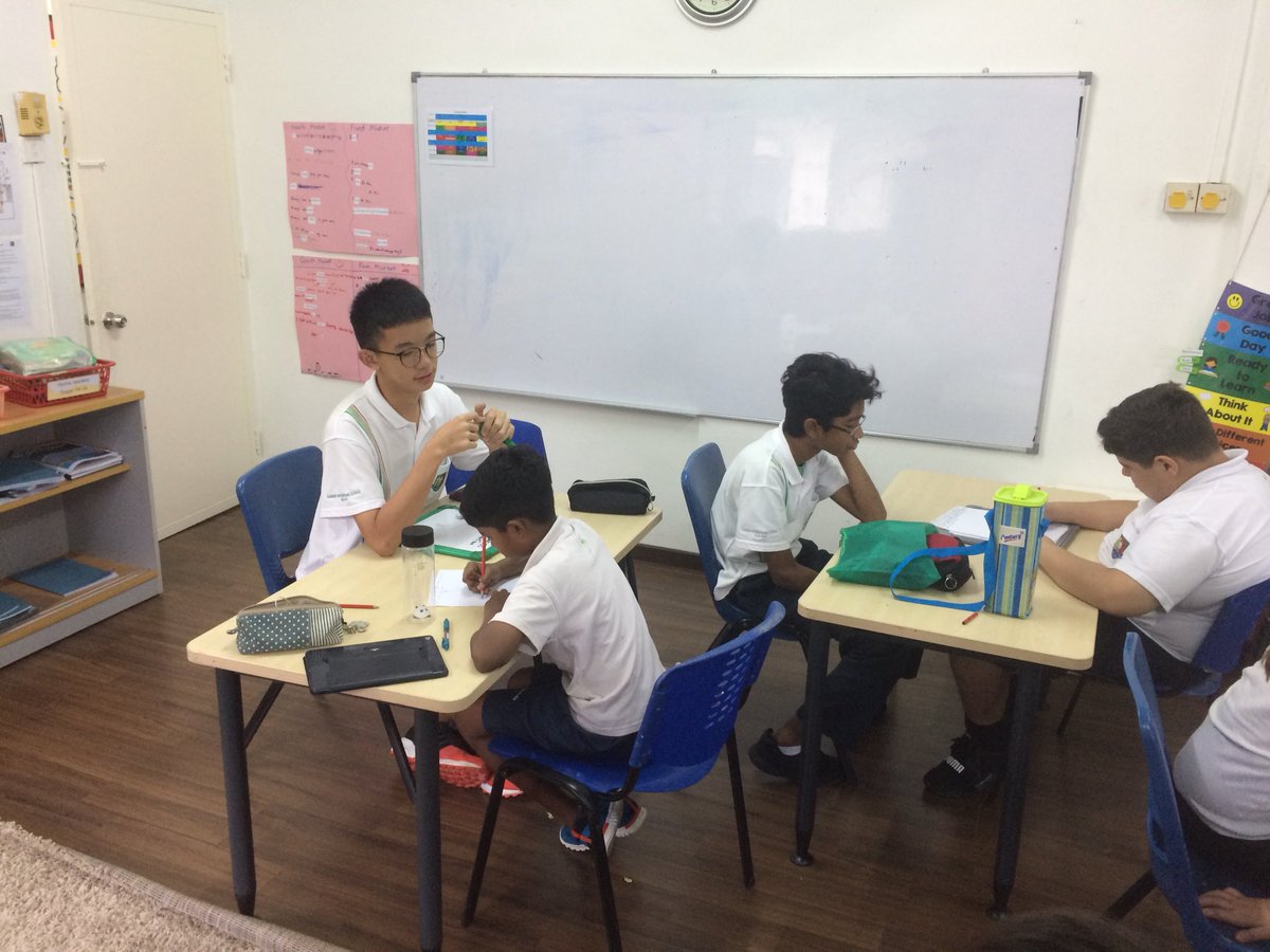 MsLucyKtn's tweet photo. Kuantan students getting prepared for Enquiry in KL next week. Excited! @Tom_Grindley1 @TiffEdwards1 #GISKuantan #GISLearning https://t.co/6ReX5VCxgn