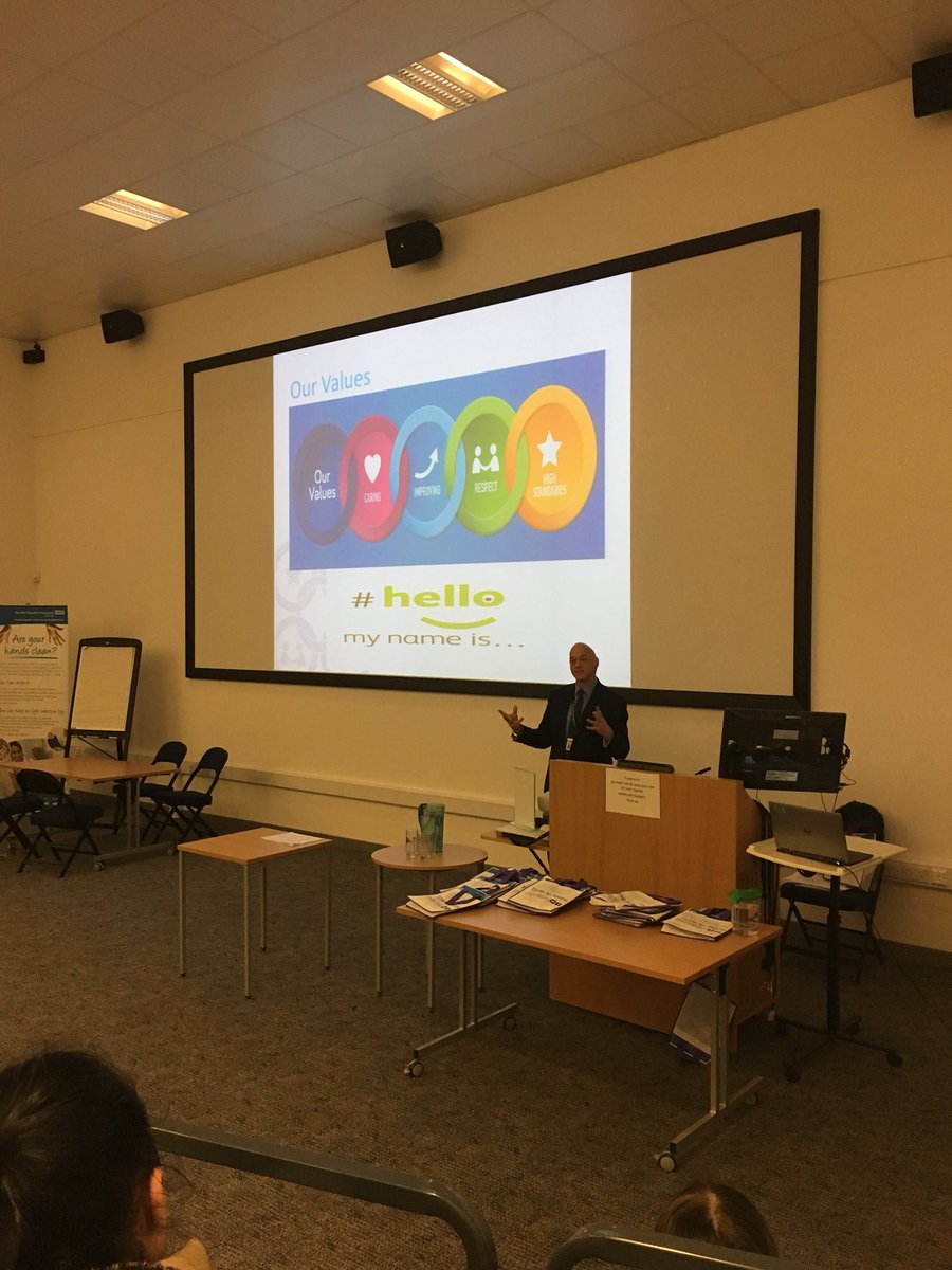 charlene190975's tweet photo. Welcoming our 3rd year students to @MidYorkshireNHS as a fantastic place to work as a registered nurse. @davidfmelia presenting celebrating the privileged of being a nurse. https://t.co/Ve5Yrp2EJG