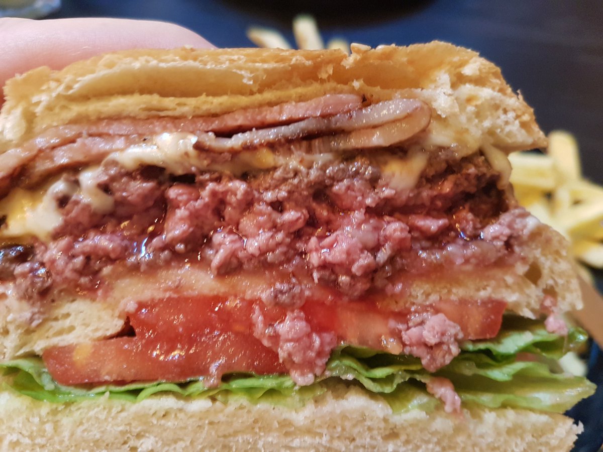 #Burger action, Lisbon style
