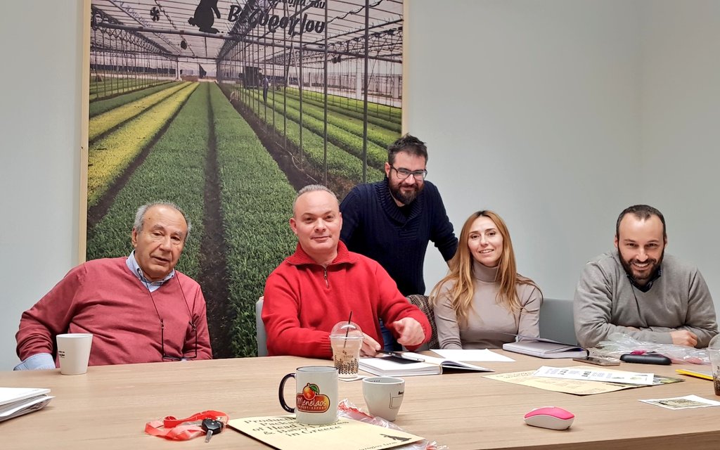 First Marketing Office Meeting of 2018. The message is clear cut. EXTROVERSION! <a href="/A_Vezyroglou/">Antonis Vezyroglou</a> @elsatyrekidoy <a href="/MyUltraLife/">Christos D. Katsanos - Chevalier de l'Imaginaire</a> <a href="/TroposBrands/">TЯopos Branding</a> <a href="/digartzonikas/">Dimitris Gartzonikas</a>