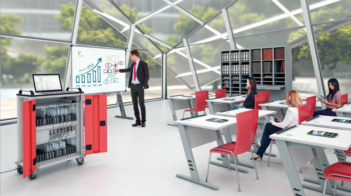 Vol trots presenteren wij onze Metal Furniture catalogus en prijslijst. We bieden u een keur aan stalen meubelen zoals garderobekasten, lockers, draaideur kasten en werkplaatsmeubilair aan. Vanaf 1 februari beschikken wij over een speciale Metal Furniture showroom in Zoetermeer.