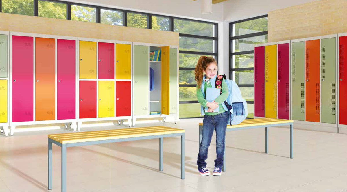 deraat's tweet photo. Vol trots presenteren wij onze Metal Furniture catalogus en prijslijst. We bieden u een keur aan stalen meubelen zoals garderobekasten, lockers, draaideur kasten en werkplaatsmeubilair aan. Vanaf 1 februari beschikken wij over een speciale Metal Furniture showroom in Zoetermeer. https://t.co/2sHO0H46rq