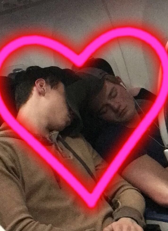 Coach_SKHMavs's tweet photo. Team bonding taken to the next level.... #closeteam #theboys #cuddlers https://t.co/UGWonJrnq9