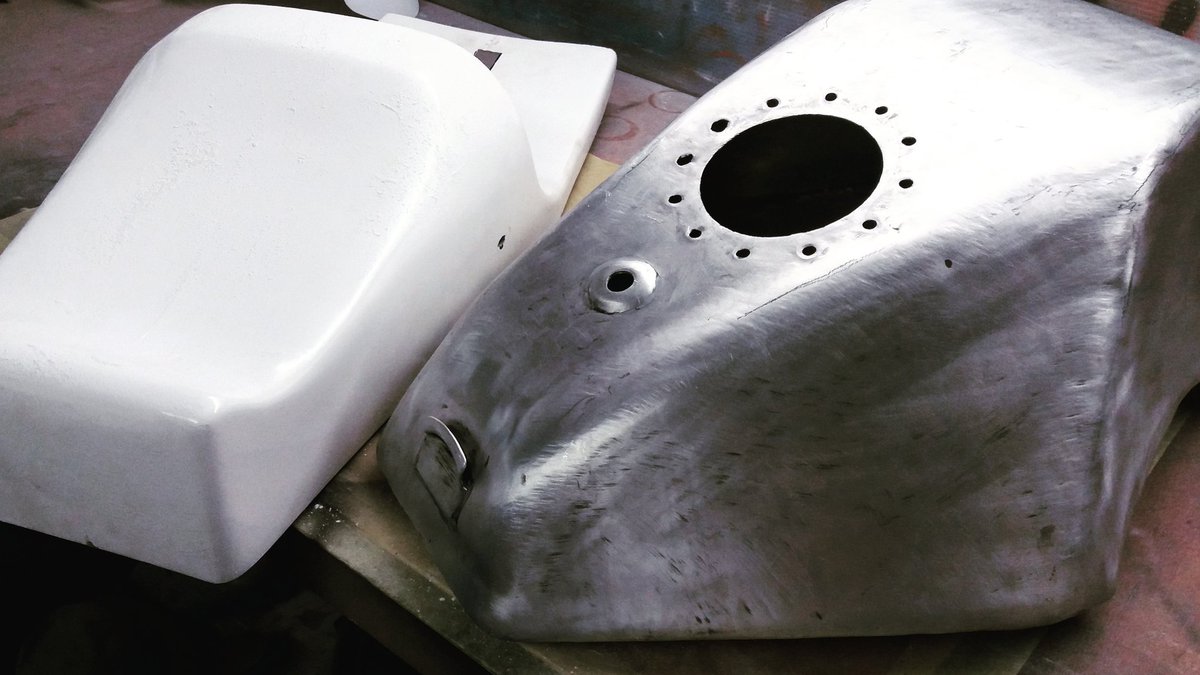 BadDogPaintwork's tweet photo. Lets see what we can do with this then. #harris #harrismagnum #harrissuzuki #magnum #street #streetfighter #paint #custom #baddog #baddogpaintwork https://t.co/h9A2ufz78z