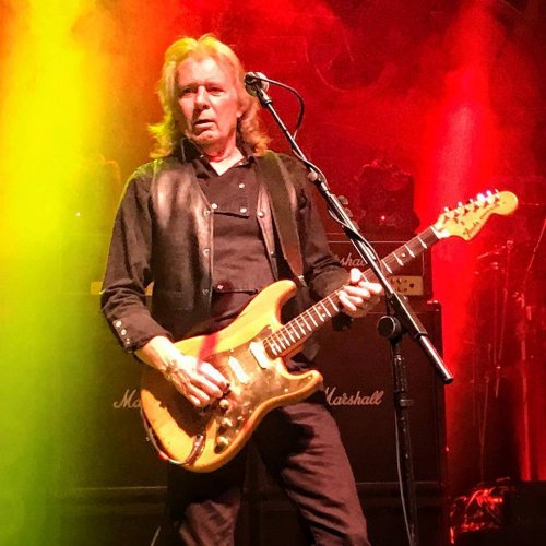 All of us at Fastway HQ are absolutely heartbroken to have to post this - we have lost a legend.

Our thoughts are with his family and friends. He will be sorely missed.

RIP Fast Eddie