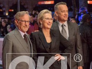 okmagworldwide's tweet photo. The wonderful @tomhanks Meryl Streep and Steven Spielberg @ThePostMovie premiere in London @amandac_photog https://t.co/gIIx2Wla1s