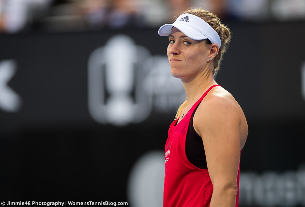 ANGELIQUE KERBER - Página 15 DTQnatdVwAA0-A6