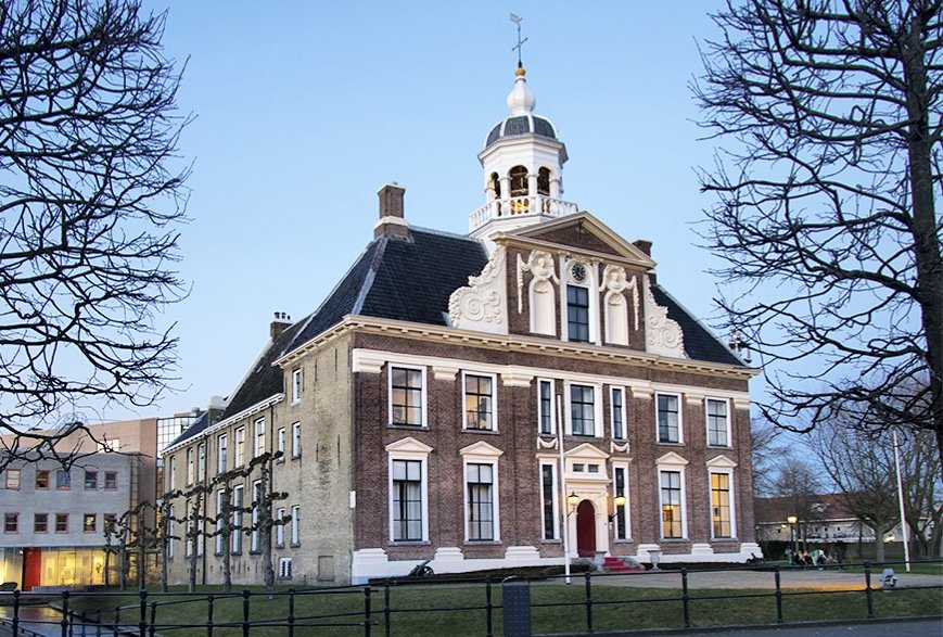 RusscherA's tweet photo. Wat mooie #monumenten gefotografeerd in de plaats waar ik de eerste 25jr van mijn leven doorbracht #Heerenveen en dan mag #Crackstate natuurlijk niet ontbreken! #fotograaf #erfgoed https://t.co/aUWksBc5PK